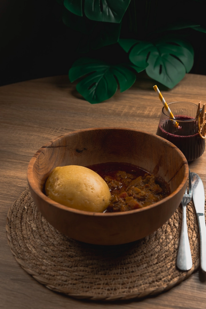 Foutou sauce graine — cuisine africaine pour Roanne